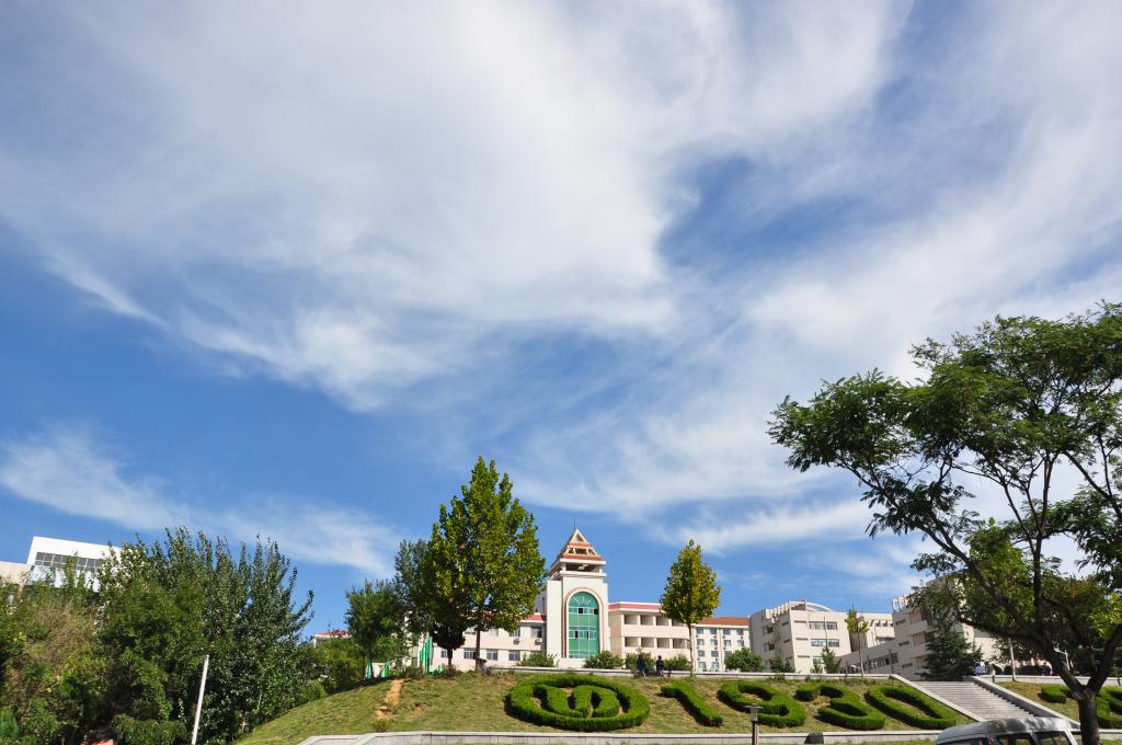 魯東大學(xué)-校園風景