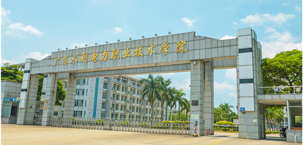 我的大學(xué)-大學(xué)志