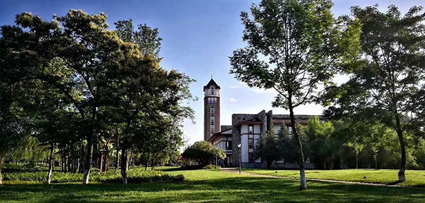 成都東軟學院 - 最美大學